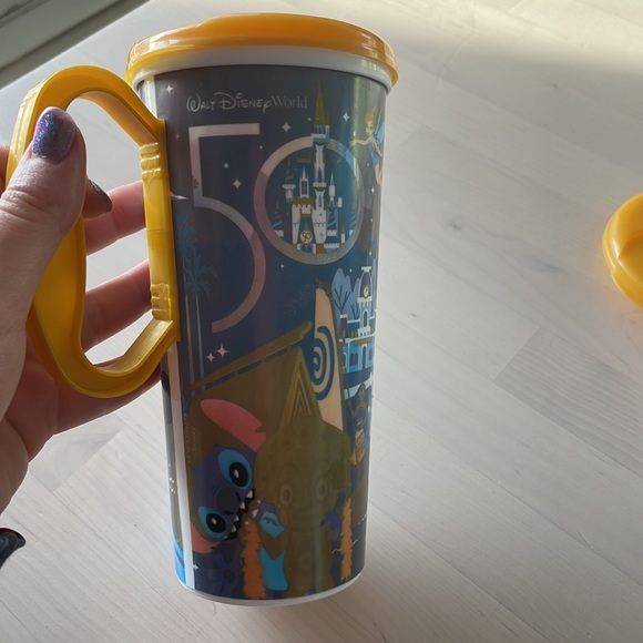 Disney Refillable Mugs - 50th Anniversary - Picture 5 of 6